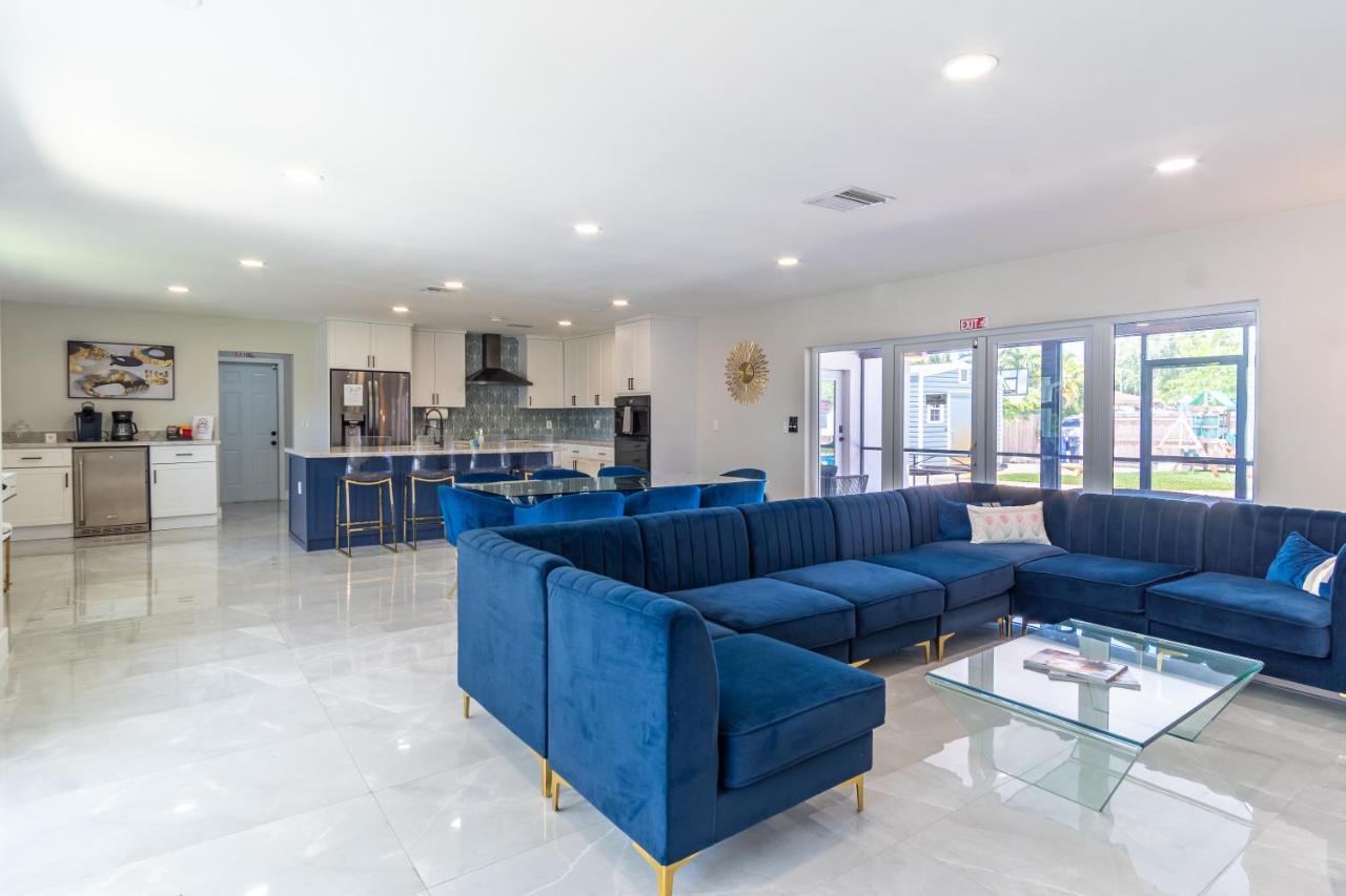 Hollywood Paradise Luxury 4Br 3Ba Home And Outdoor Fun With Heated Pool Exterior photo